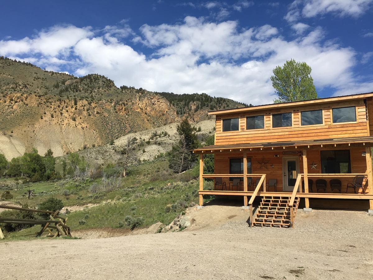 Little Trail Creek Cabins Villa Gardiner Exterior photo